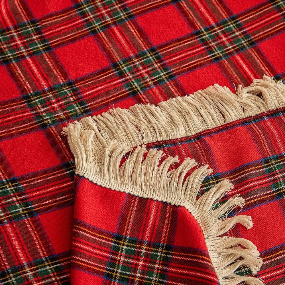 1PC Christmas Plaid Couch Cover with Tassel Christmas Atmosphere Sofa Towel Retro Holiday Red and Green Grid Cover Cloth Towels