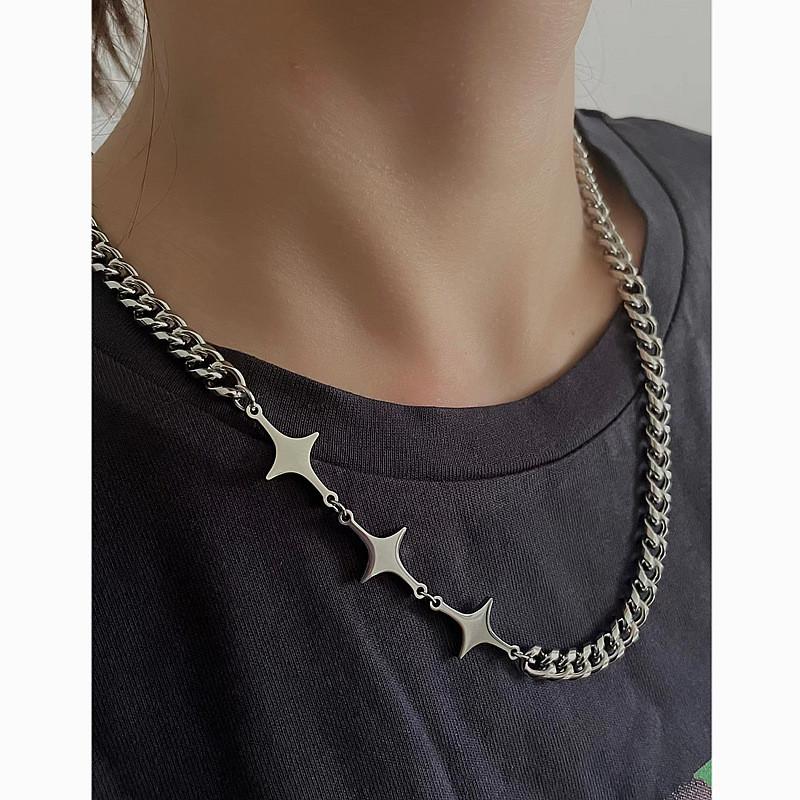 Street Style Geometriskt Kedjehalsband För Män Och Kvinnor Med Rostfritt Stålfinish
