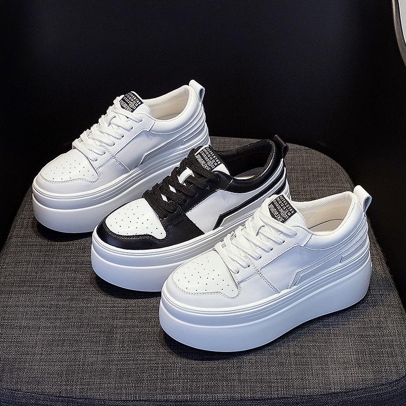 Single Shoes Women's 2025 Popular Little White Shoes Women's Platform Black and White Panda Shoes Versatile Leisure Sports Dad Shoes Ins Tide