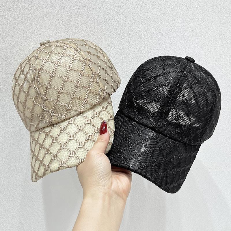 Chic Andningsbar Mesh Basebollkeps - Justerbar Solskyddshatt för Kvinnor, Perfekt för Vår & Sommar