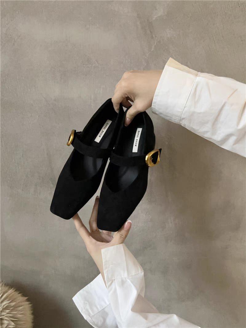 

Mary Jane shoes square head single shoes women s new retro thick heel 2025 one word leopard print velvet buckle spring and autumn suede belt 40