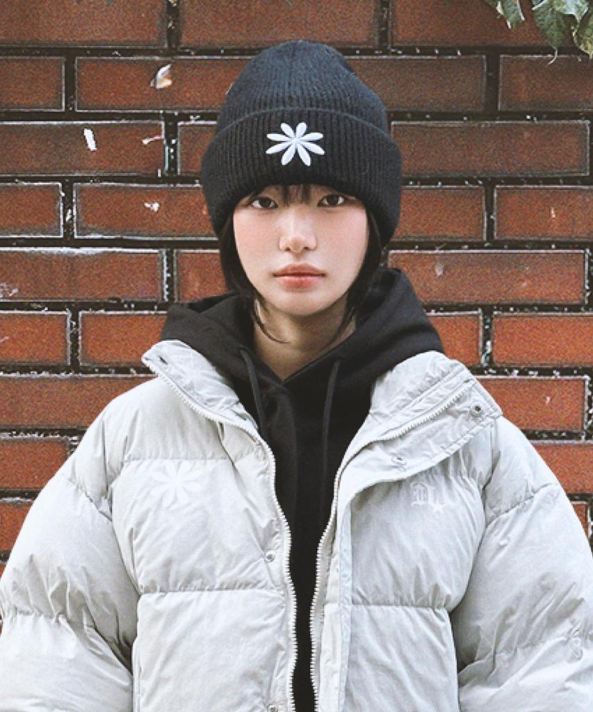 Damiswi Symbol Logo Angora Beanie_Black