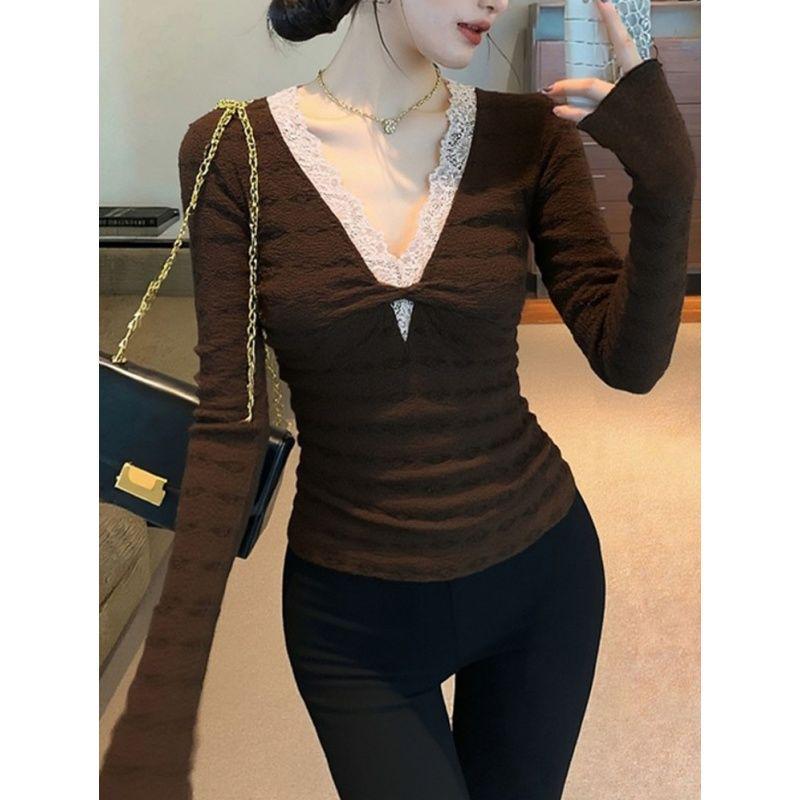 Vintage Lace Patchwork Two-Piece Long Sleeve Women s Slim Fit Top for Autumn/Winter Small