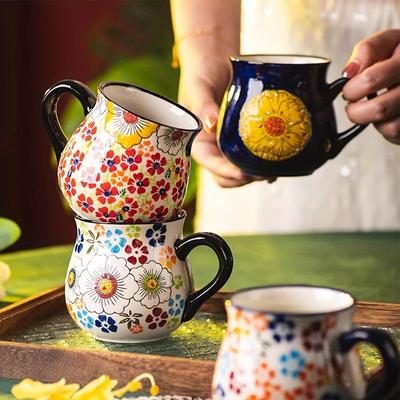 [Cană Elegantă din Ceramică Florală] 1 buc Cană Elegantă din Ceramică Florală Pictată Manual - Sigură pentru Microunde, Izolată pentru Băuturi Calde și Reci - Accesoriu Unic pentru Cafea