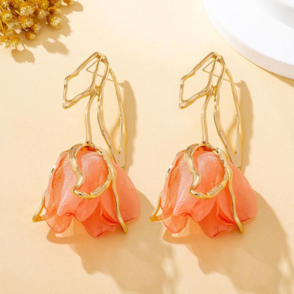 A Pair of Women's Earrings, Tassel Rose Sweet Romantic Elegant Mid-Length Earrings, Suitable for Daily Wear, Vacations and Banquets
