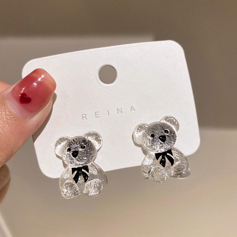 

Trendy girl heart student earrings earrings silver needles Korean flocking cute bear stud earrings with simple temperament