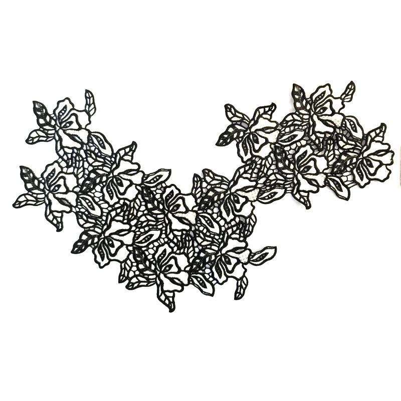 Water soluble lace, three-dimensional hollow, skirt flower, heavy industry yarn-dyed, apricot white two-color.