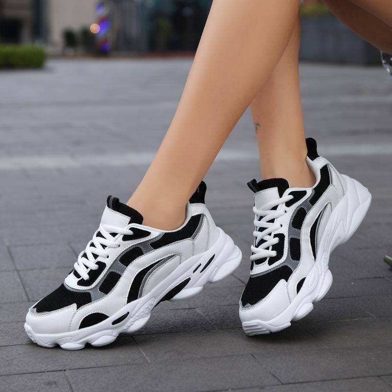 

Универсальные кроссовки для папы женские новые сетчатые повседневные кроссовки на толстой подошве дышащие 35