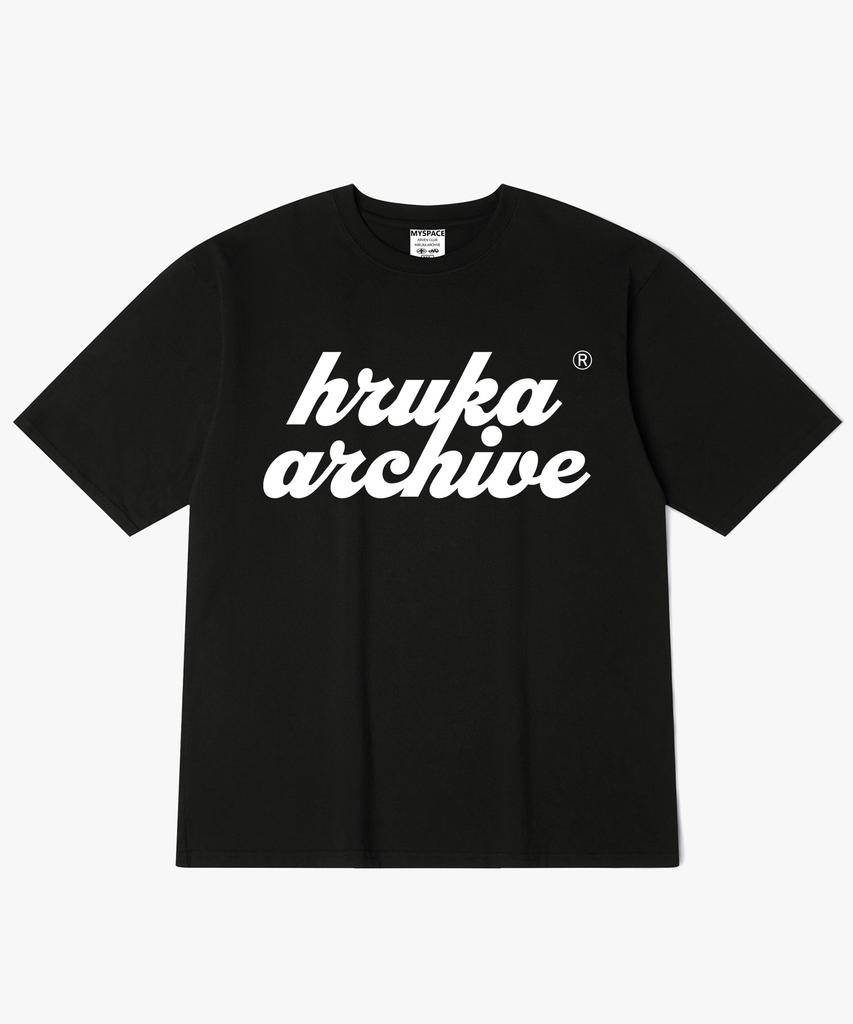 Hilukaakaibeu Overlap Logo Short Sleeve T-Shirt