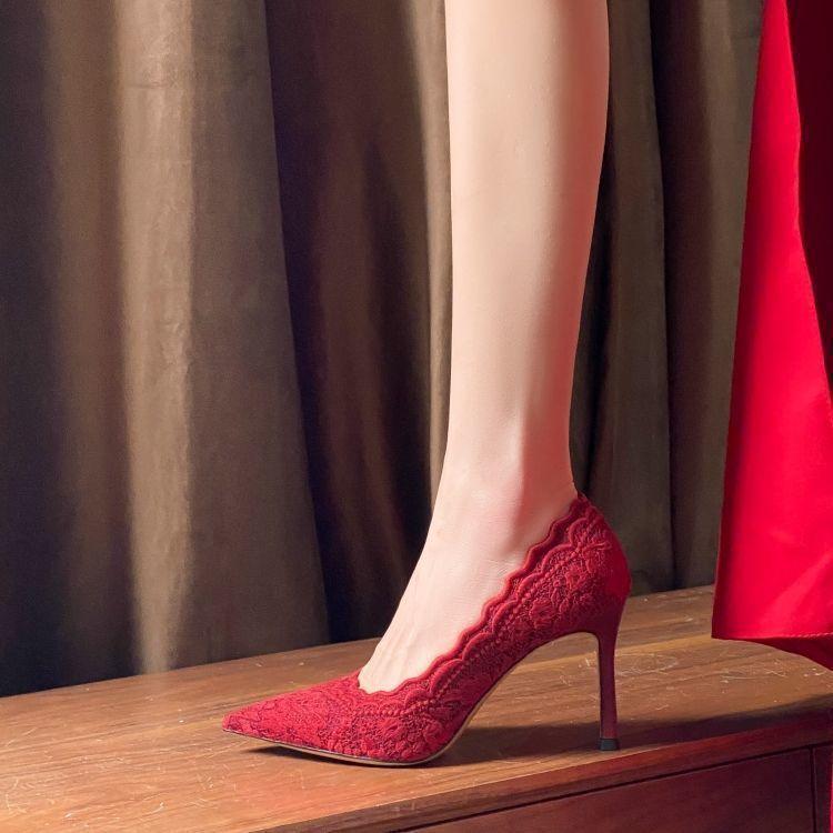 2025 autumn new classical elegance temperament red high heels wedding shoes show he lace mesh pointed heel