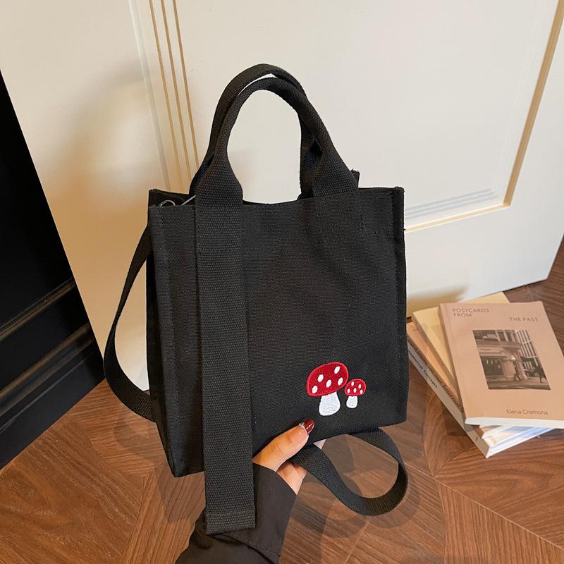 New Canvas Handbag Small Square Bag, Fashionable Casual Cute Lunch Bag, Handbag, Simple and Compact Shoulder Bag for Going Out