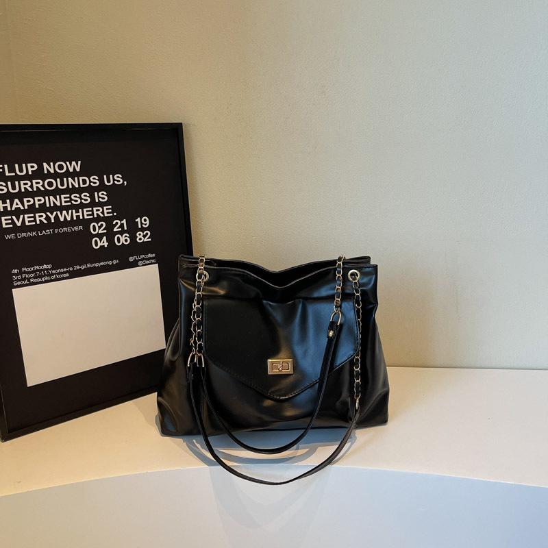 Large-capacity bag women's winter new leisure chain shoulder messenger bag simple class commuter tote bag