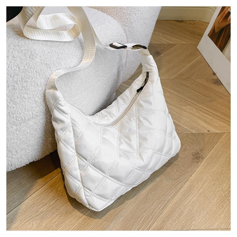 

New casual shoulder bag embroidery thread rhombus down cotton clothes bag dumpling bag versatile messenger bag women s bag белый