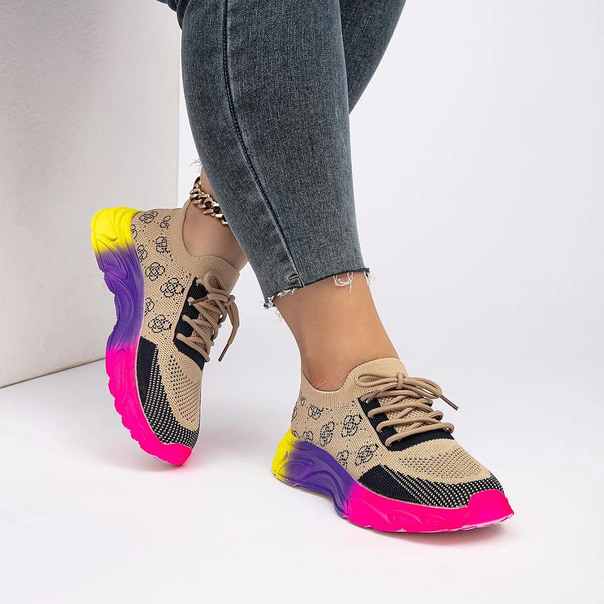 

Fashion Women Sneakers 2024 New Breathable Outdoor Designer Shoes for Women Lightweight Comfortable Athletic Training Sneakers Women 35