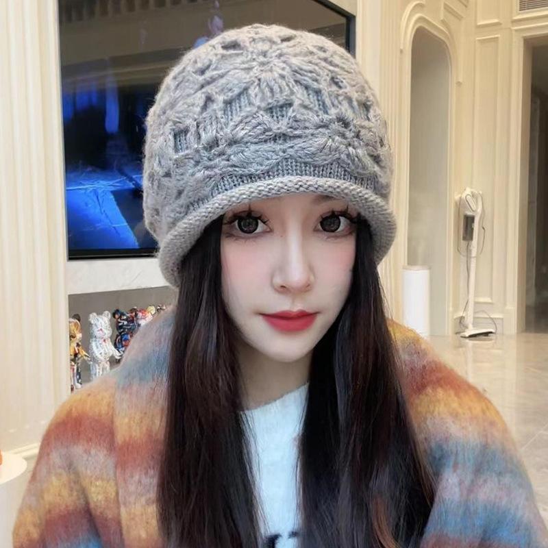 Wool hat female warm face small autumn and winter new handmade crochet foreign style fashion hollow flower knitted hat