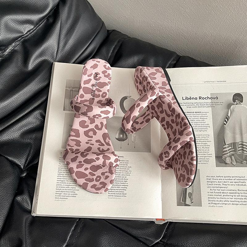 Spring and summer niche pink leopard print sandals women's summer word with soft-soled slope heel cool slippers shoes