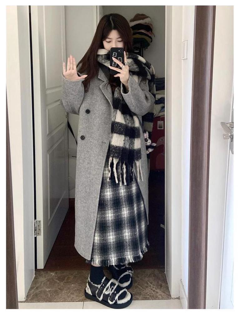 2025 Damski szary wełniany płaszcz: Średniej długości, pogrubione, koreański styl na jesień/zimę