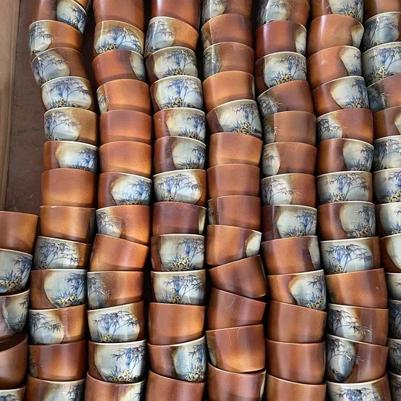 Qingshui Keramik-Teetasse aus Holzfeuer: Retro Glasierte Kung Fu Teetasse