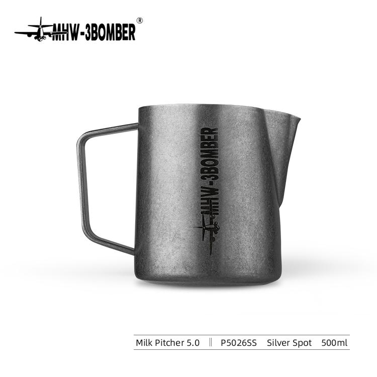 MHW-3BOMBER Nerezová konvička na pěnění mléka 500/600ml Cappuccino Latte Art Džbánek na pěnění mléka Elegantní příslušenství pro domácího baristu