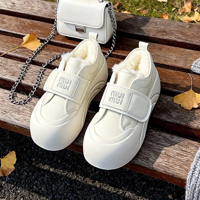 

Velcro bread shoes women s autumn and winter new thick-soled velvet muffin cotton shoes warm fluffy shoes casual board shoes 40