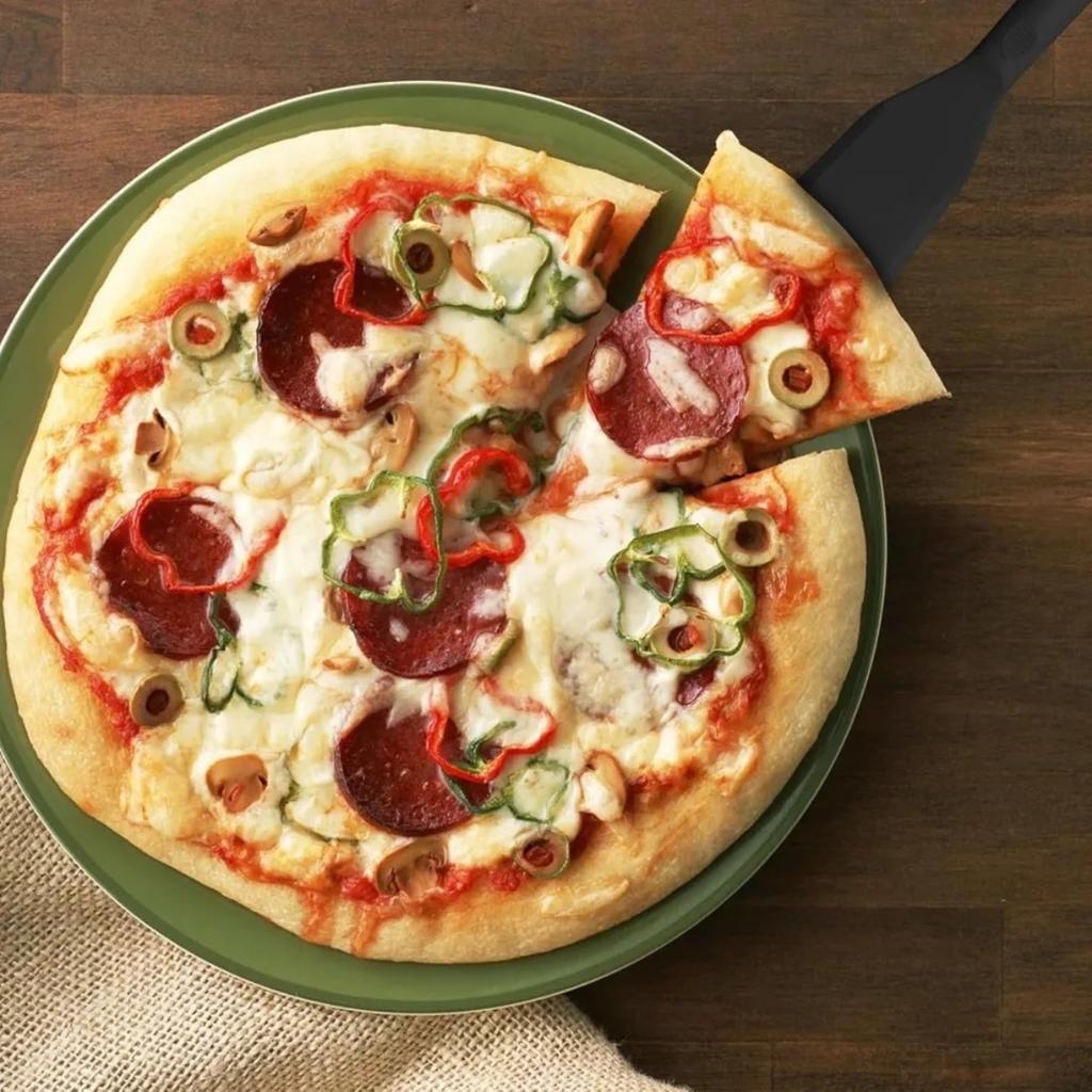 1Pcs Food-Grade Silicone Thin Spatula, Heat-Resistant Non-Scratch Tool for Omelette Pancake Steaks Eggs Nonstick Cookware