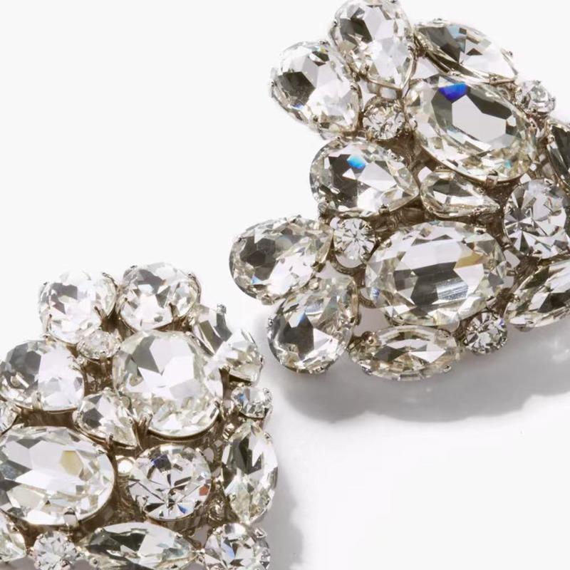 Exaggerated Large Rhinestone Love Stud Earrings, Earclips for Women Without Earrings, Personality Versatile, High-end Temperament Earrings