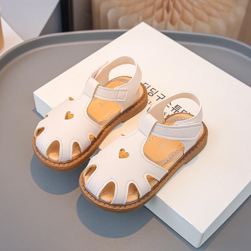 Girls Sandals Hollowed-out Soild Color Kids Beach Shoes T-strap Soft Sole 2025 Summer Children Casual Princess Shoes Versatile