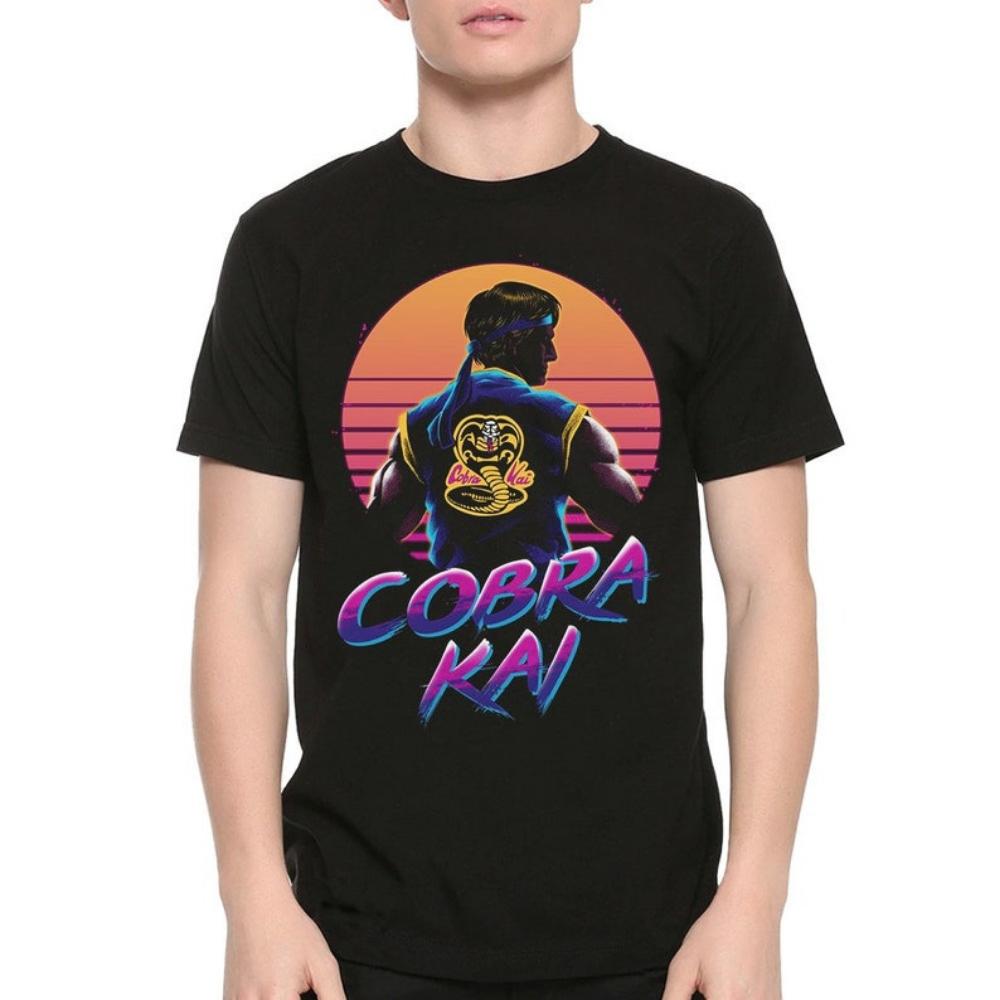 Cobra Kai Johnny Lawrence T-Shirt, The Karate Kid Shirt, Herren- und Damengrößen (bf-177)