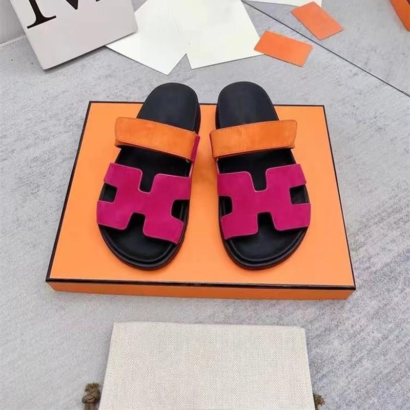 Frühlings- und Sommer-Schuhwerk Übergröße Hausschuhe Plateau Einfarbig Lässige Sandalen Damenschuhe Strandschuhe.