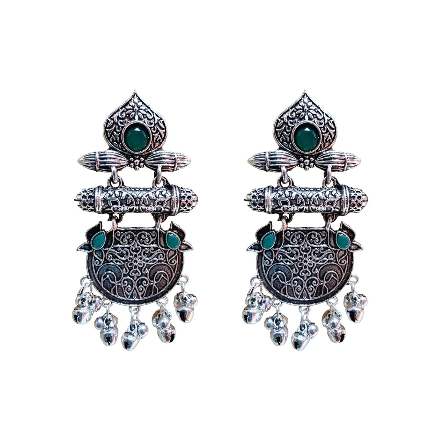 представляет комплект этнических черных длинных оксидированных серег-кольц Легкие Jhumki — фото 5