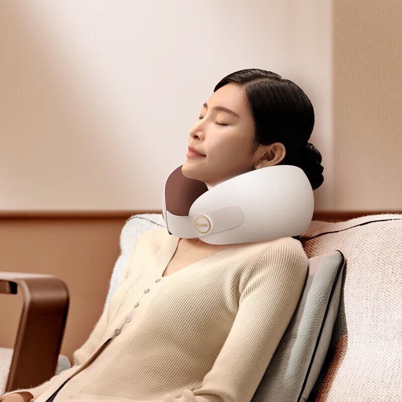 

Breo Neck Massager Neck C2-S