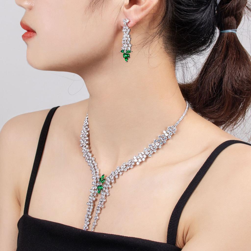 Fashionable Women's Exaggerated Design Earrings Necklace Set Evening Dress Bride Accessories Holiday Gifts