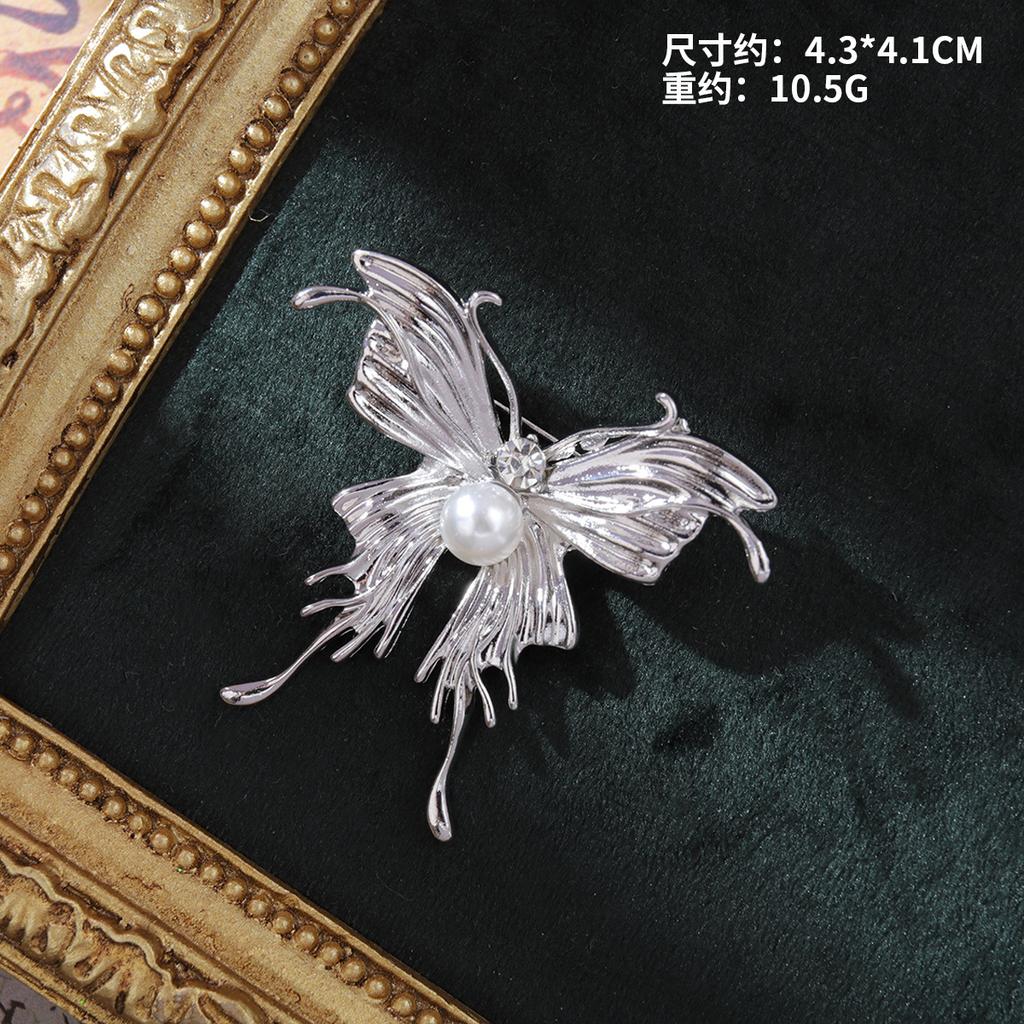 Nische High-End-Legierung Strass Brosche Mantel Corsage Perle Pin Mode Kleidung Zubehör