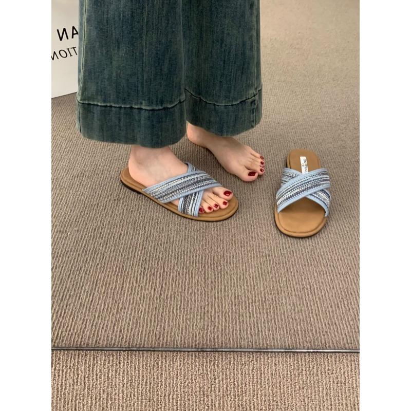 Flat-bottomed Retro Woven Open-toed Cool Slippers for Women's Summer Wear, New with Skirts, Cross-strapped Sandals