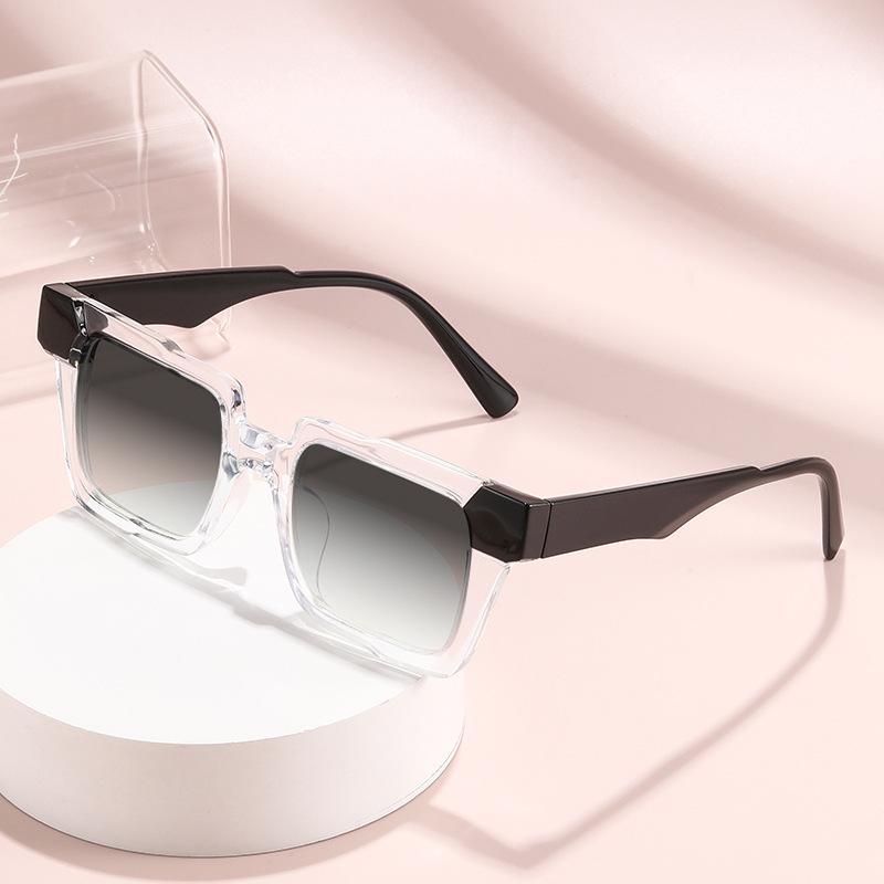 Retro Oversized Square Frame UV-Protective Sunglasses for Men and Women Personalized Color-Blocking Classic Driving Shades