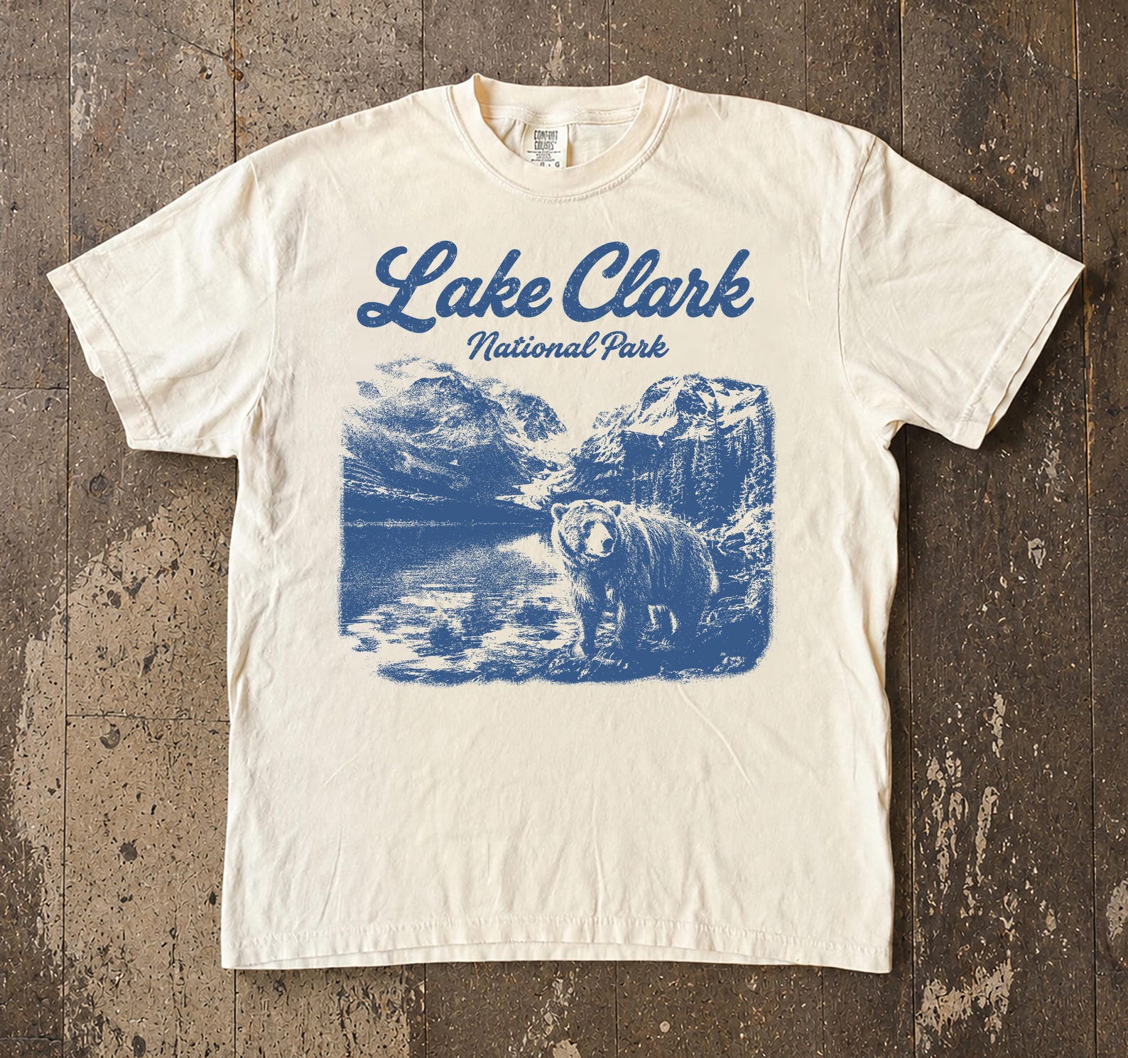Lake Clark National Park Bear T-Shirt, Vintage Alaska Wilderness Graphic Tee 2XL