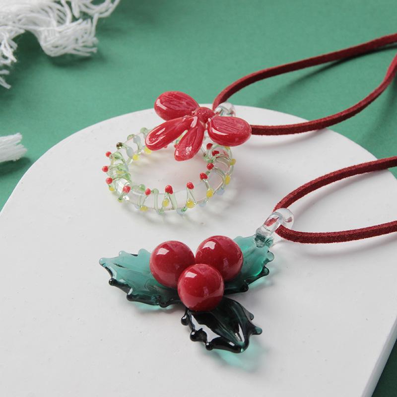 Zibo Glass Christmas Tree Ornaments: Wreaths, Berry Decorations, Gingerbread Men, and Car Accessories. Perfect for Small Christmas Gifts.