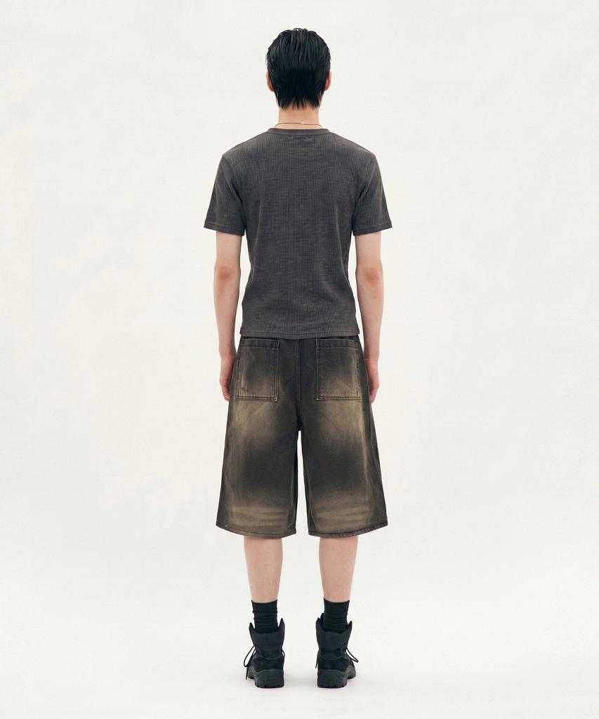 Peuloseseu Refined Henley Tee - Black