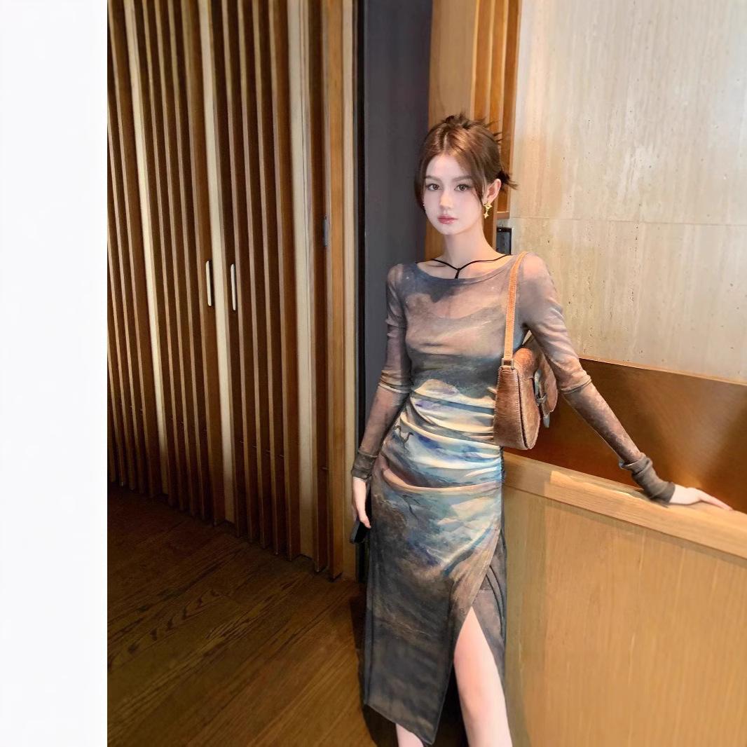 

Retro Long Sleeve Mesh Slit Dress with Inner Camisole - Two-Piece Set for Autumn Small