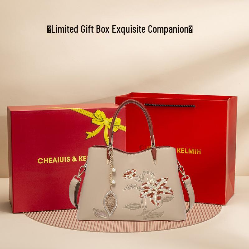 Women's Red Wedding Handbag: Fashion Tote for Ladies & Mother-in-Law's Banquet Gift