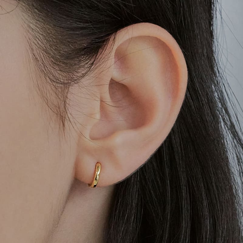 Hei TINY ONE-TOUCH EARRING