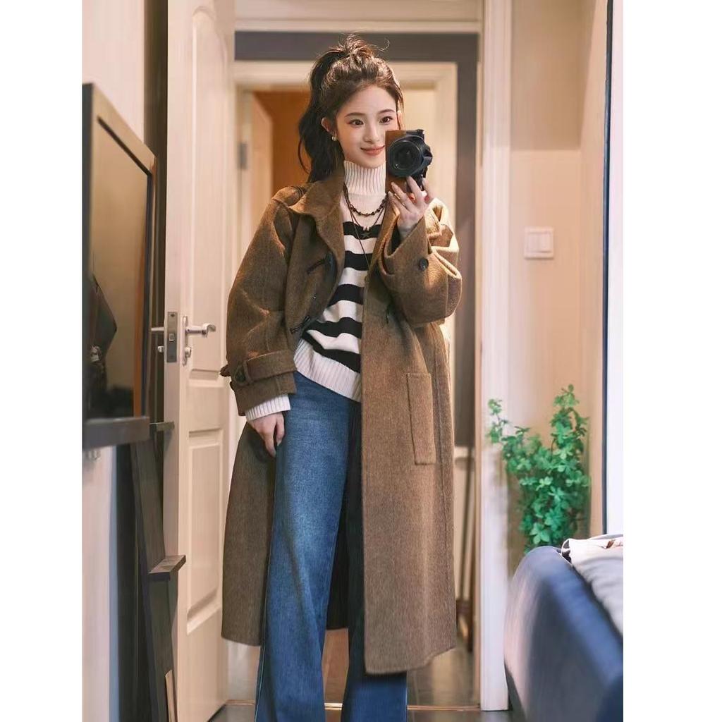 Hepburn-Style Petite Woolen Coat: 2025 Winter's Popular High-End Korean Fashion for Women