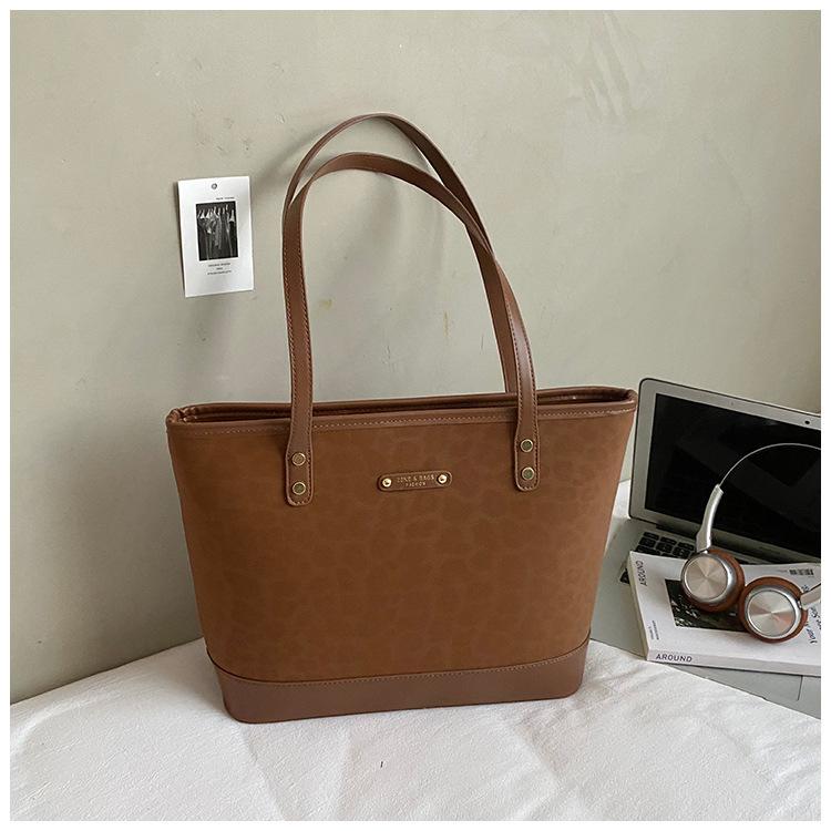 Premium Bag Women's 2025 New Autumn and Winter Retro Shoulder Bag Commuter Tote Bag Large Capacity Women's Bag