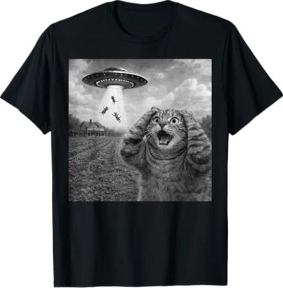 Cat Selfie Alien UFO Funny Cats T-Shirt M