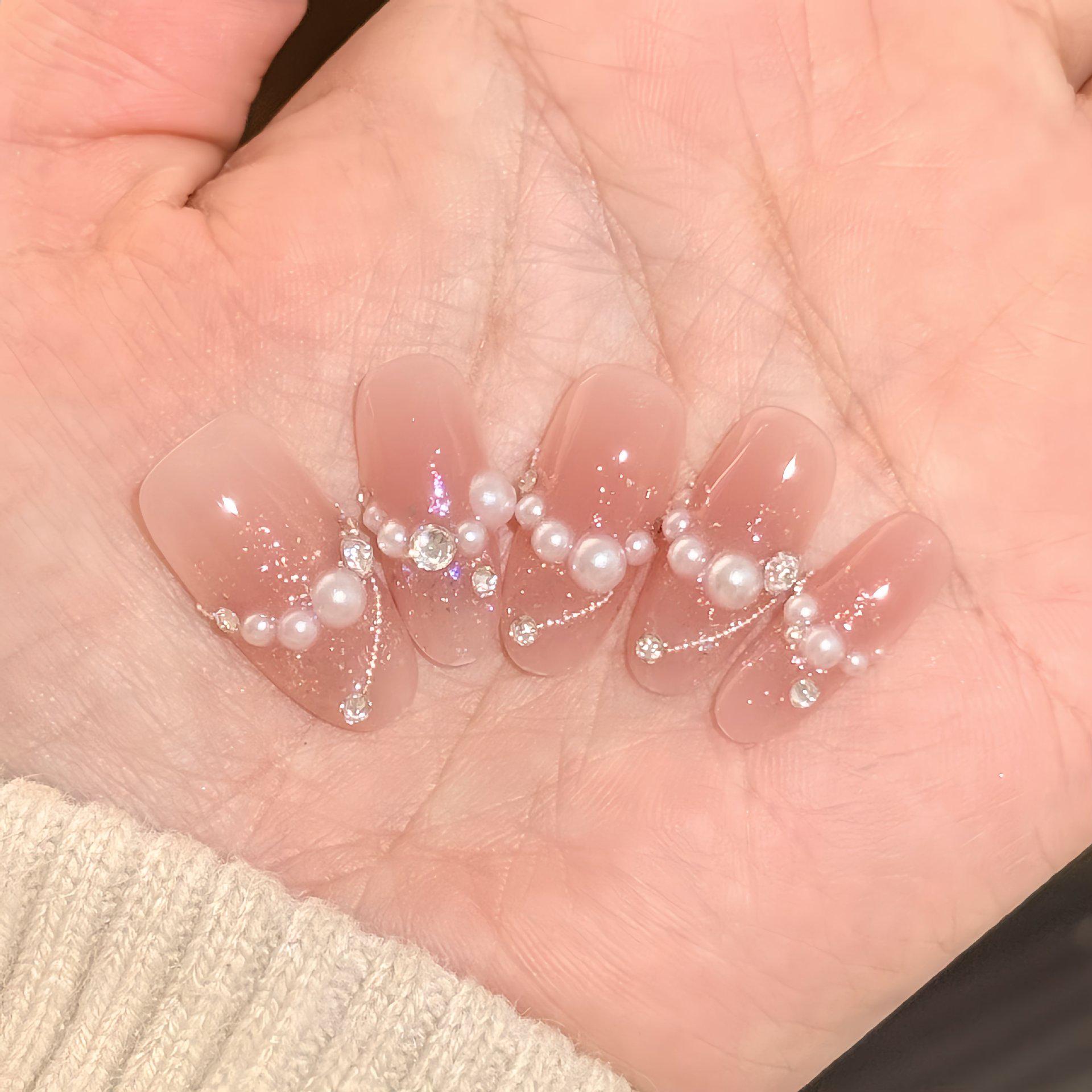 

Pearl Dew 2026 Gentle Skin-Brightening Blush & Rhinestone Nail Art Set