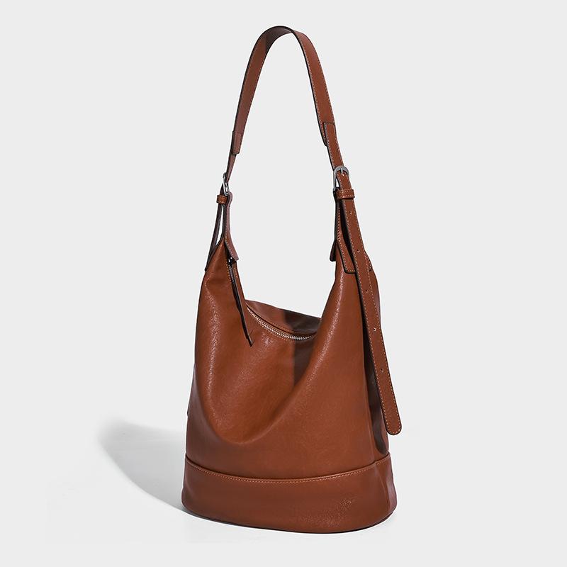 Tatami Bag 2025 Autumn and Winter New Bucket Bag Fashion Binaural Messenger Bag Large Capacity Women's Bag High Sense Shoulder Bag