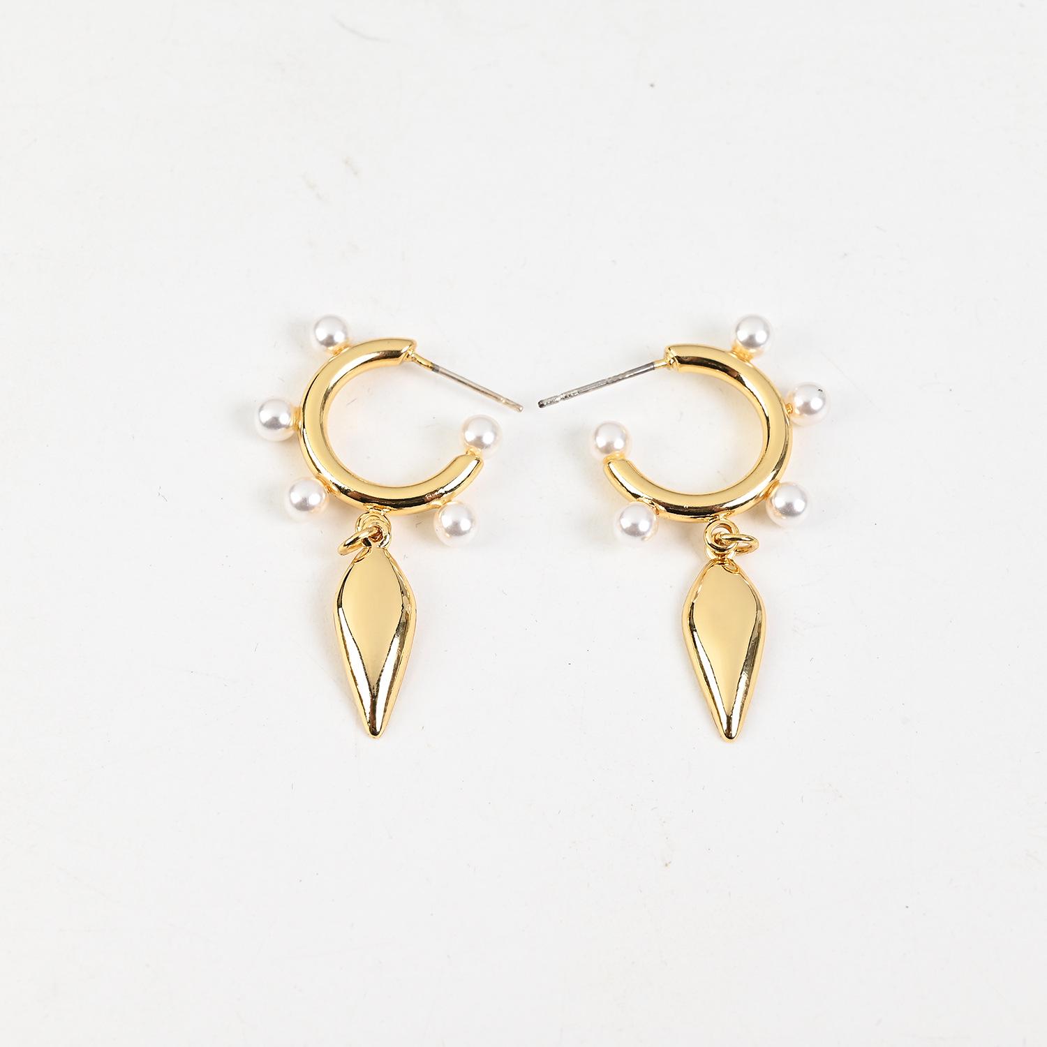 

Geometric Rhombus Pearl Stud Earrings - Trendy Korean Style