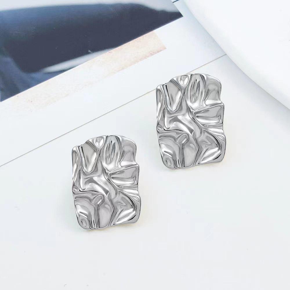 Irregular Pleated Earrings For Women, With A Niche And Cool Design, Fashionable And Versatile Earring Accessories.