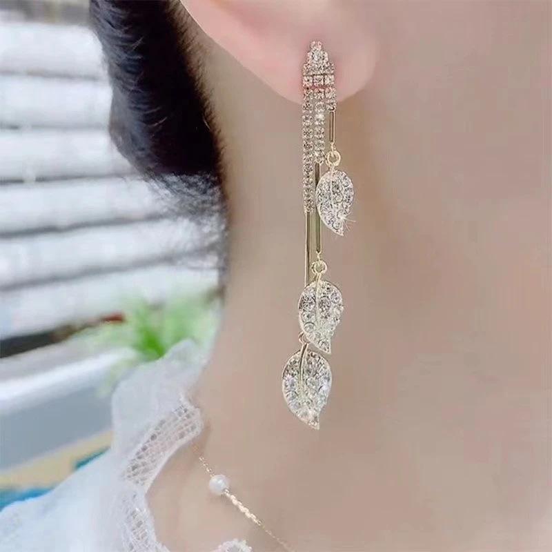Elegant Leaf Tassel Earrings: Niche Design, Long Dangle Earrings for Women