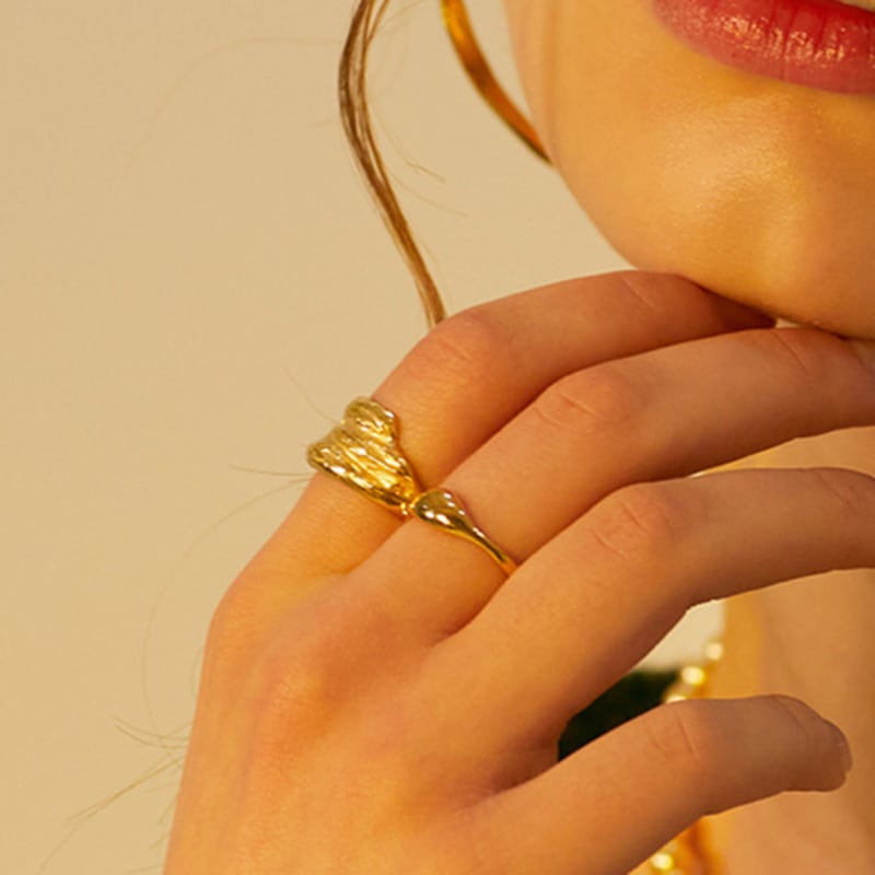 

BOLDIERE R3 [The Light of 6:17pm] gold